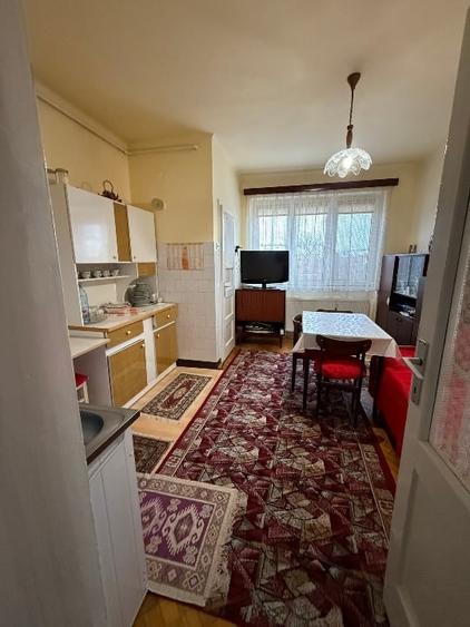 Apartament 1 cameră – Zonă centrală | Luminos | Etaj 2/2 | Acoperiș refăcut - 1