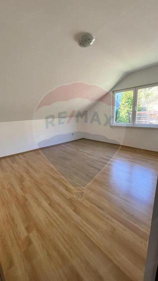 Vila de vanzare langa lac - Medias - 1