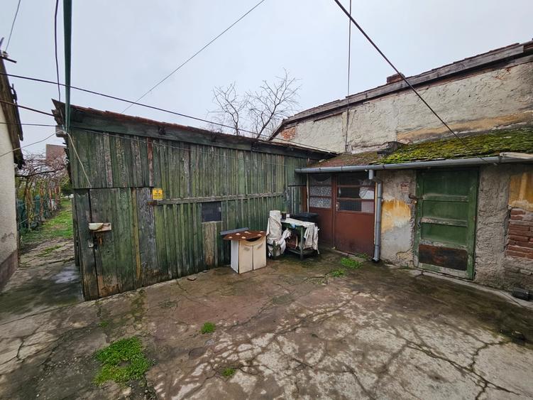 Ap în casă cu 2 ap, curte comună și grădină, C Bogdăneștilor, comision 0% - 24