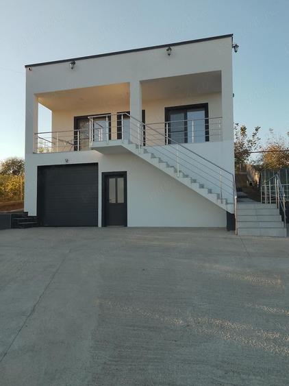 Casa de vinzare in ciurbesti - 3