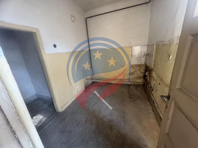 Casa zona Liceul Brancusi - 13