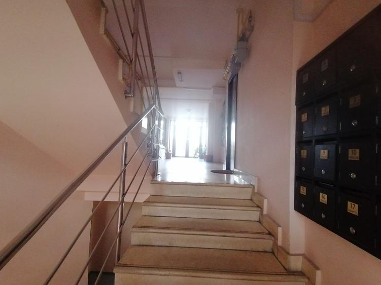 Apartament 3 camere Bd. T. Vladimirescu constructie 2009 - 27