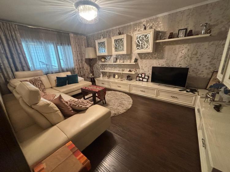 Apartament 3 camere, Palas, cu garaj si loc parcare - 1