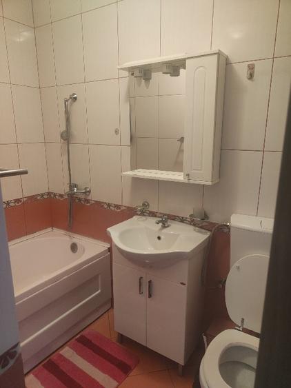 Proprietar  vând apartament 2 camere  - 3