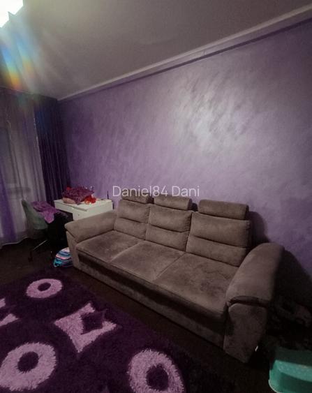 Prima inchiriere apartament 2 camere Valea Ro?ie