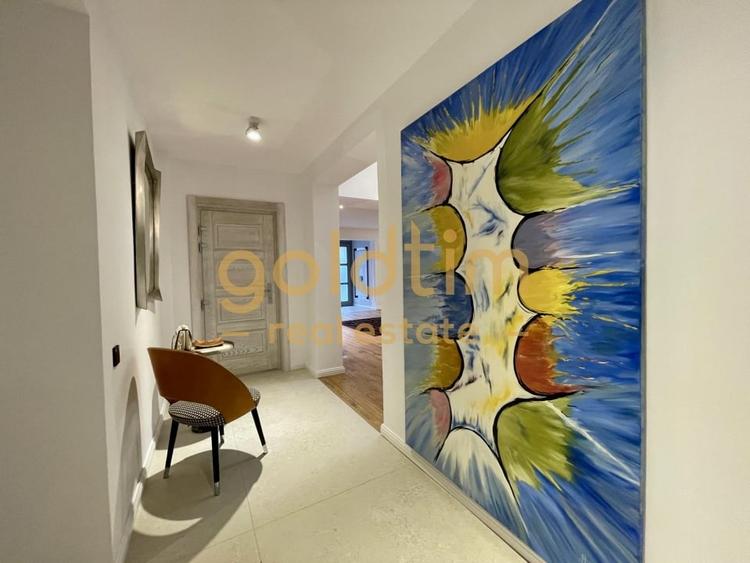 UNICA/ABSOLUT SUPERBA/ VILA INDIVIDUALA/IANCU NICOLAE/CURTE GENEROASA - 61