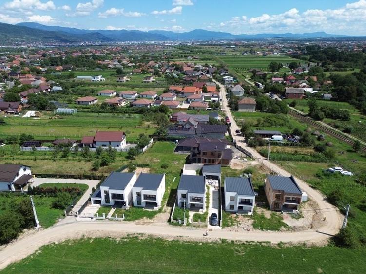Casă moderne cu 4 camere de vânzare in SASAR / 5 ari teren / utilitati - 14