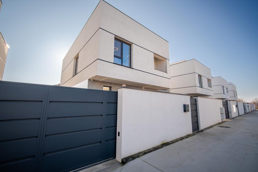 VILA 5 CAMERE +TERASA 120MP - TUNARI - COMISION 0% - 18