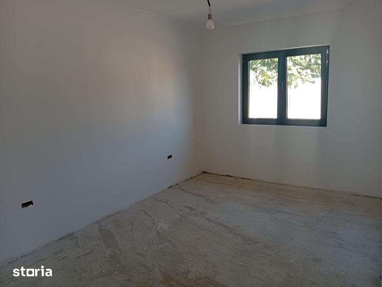 RIG Imobiliare va propune spre achizi?ie casa la sol nou nou?a!!! - 13