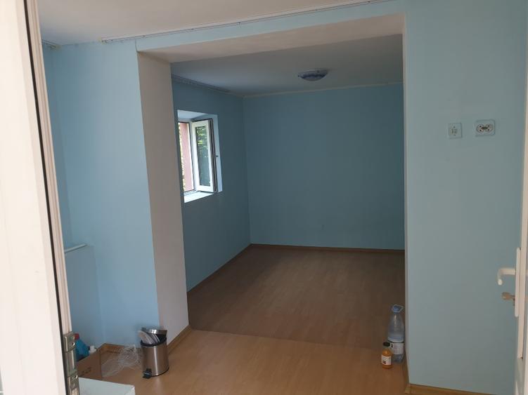 Casă individuală cu 4 camere cu Teren 1360 Mp în Lipia