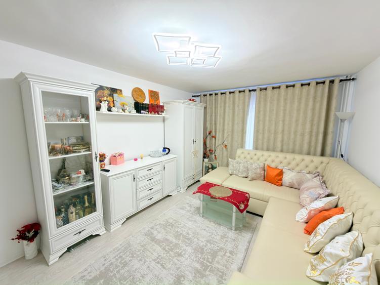 Apartament cu 2 camere, Piata mare - 2