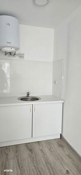Garsoniera renovata totul nou pretabila locuit sau birou - 2