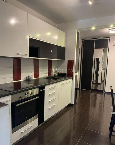 Apartament 3 camere - str. Garnitei Apartament 3 camere - str. Garnitei