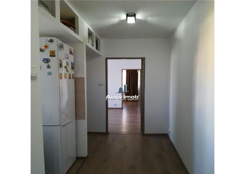 Resita, 3 Cam. Mobilat, Et. 2, Micro 2. - 9