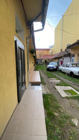 Apartament 1 camera la vila zona SPital Militar , Piata Cipariu - 3