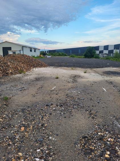 Spațiu comercial, în Recea