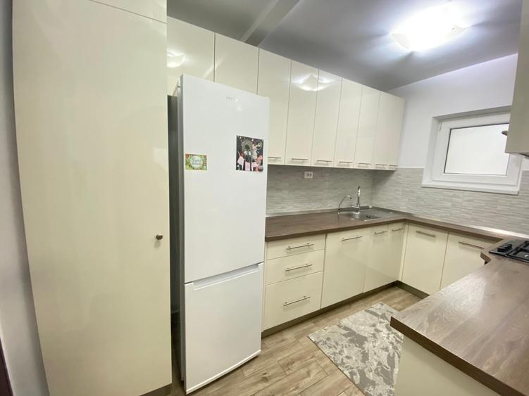 Vanzare 3 camere renovat,mobilat -zona metrou N.Grigorescu - 9