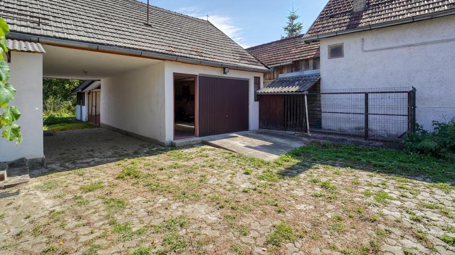 Covasna, casa cu structura deosebita, curte generoasa, dependinte foarte utile! - 15