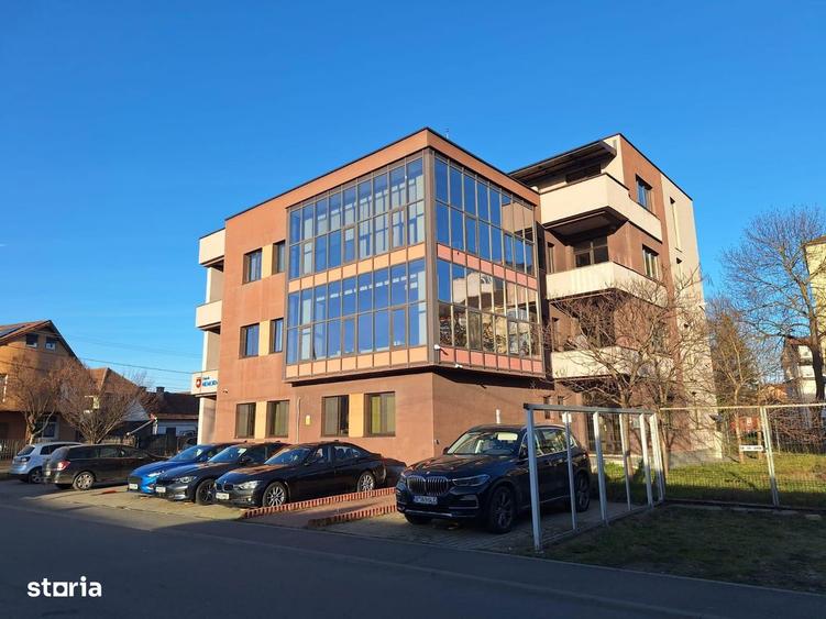 Imobil comercial de vanzare 950 mp utili! - 1