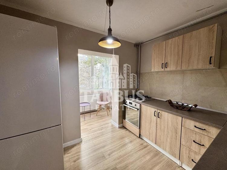 Apartament decomandat cu 3 camere, zona Aradului - 2