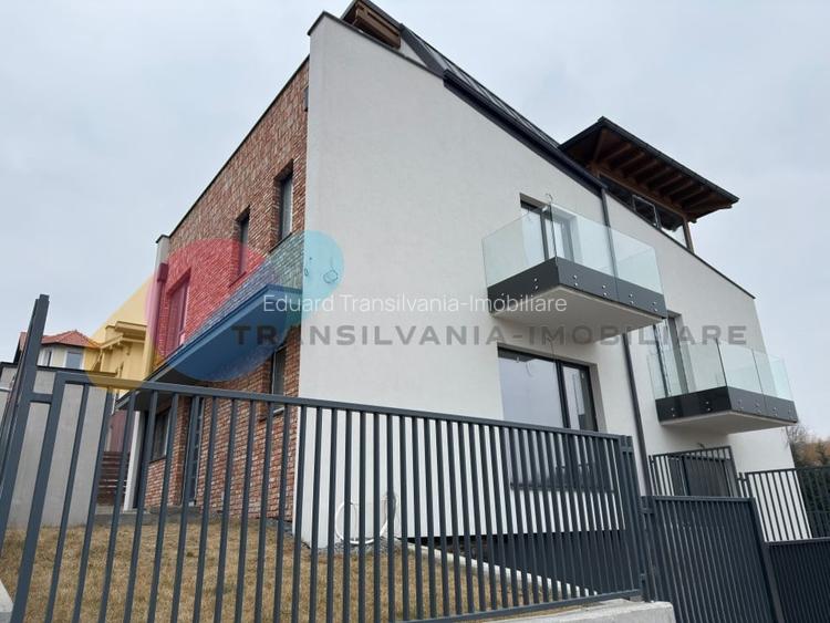 Duplex modern 150 Mp, finisat cu garaj si terasa spatioasa de 30 mp, in Faget