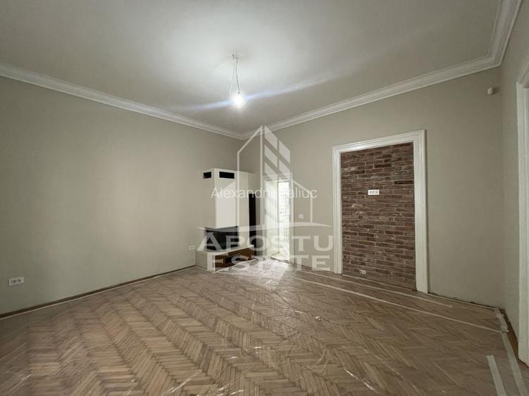 Spatiu pentru birouri,  3 camere, 102 mp, Piata Maria