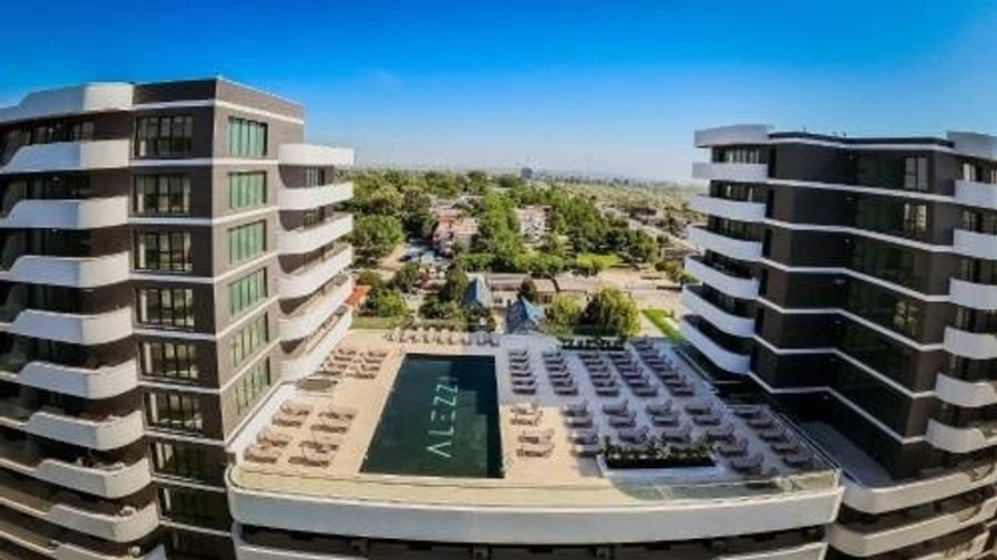 Apartament cu vedere la mare in complex cu piscina privata si sala de fitness - 1