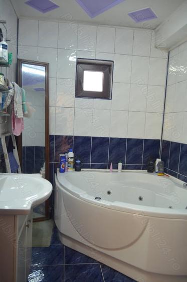 Vila de vacanta cu 7 camere situata in Busteni,semicentral. - 6