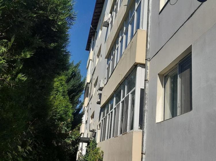 Apartament 3 camere cu boxa si garaj , Ploiesti str Bobalna, 46b - 1