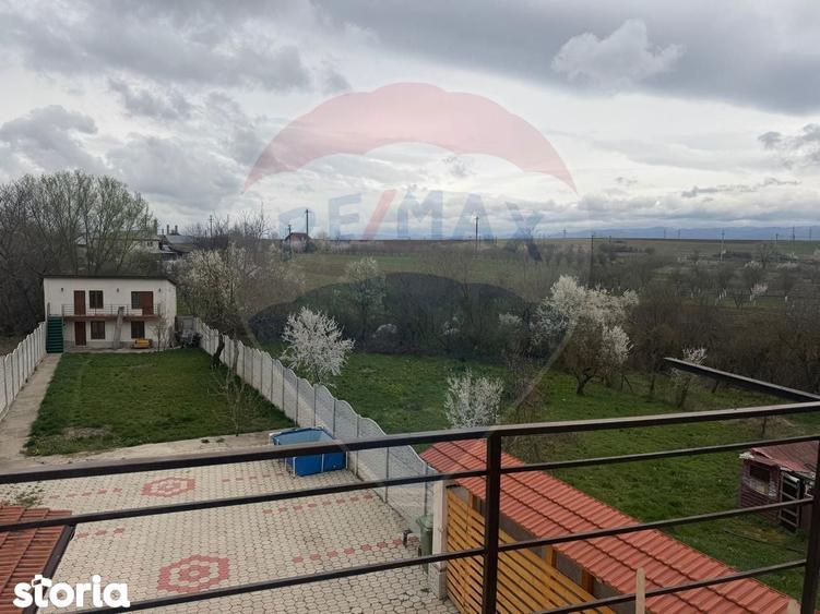Casa + anexa cu terasa ?i gratar 750 mp teren, Pricaz - 8