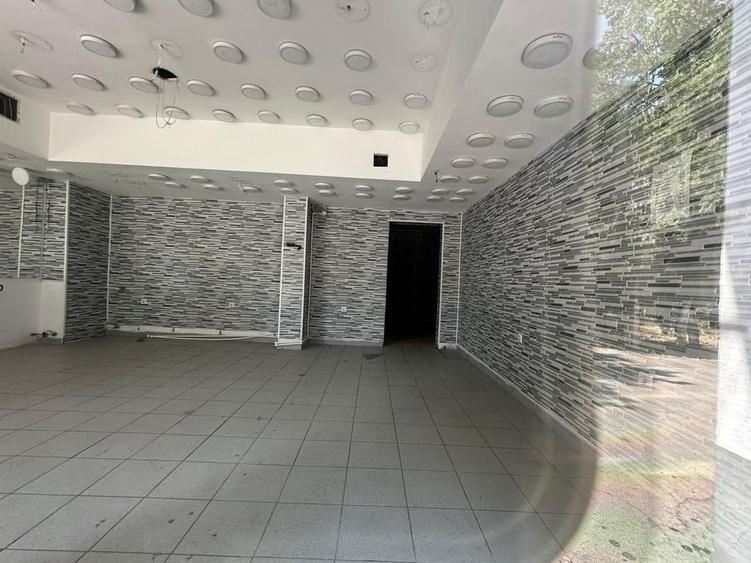 Spațiu comercial, de 67 mp, în Prelungirea Ghencea
