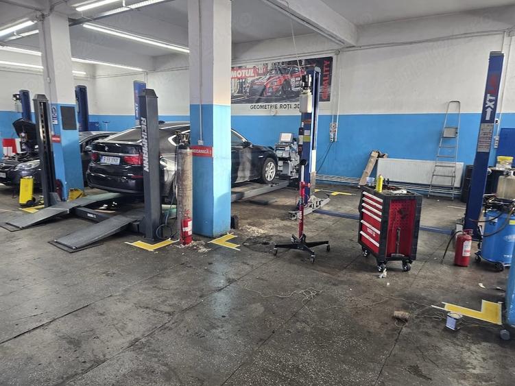 Spațiu comercial, de 300 mp, în Străulești