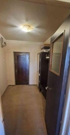 Apartament cu 2 camere in zona Titan Basarabia Etaj 2 - 12