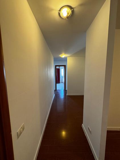 Apartament cu 3 camere decomandat în Bucureștii Noi