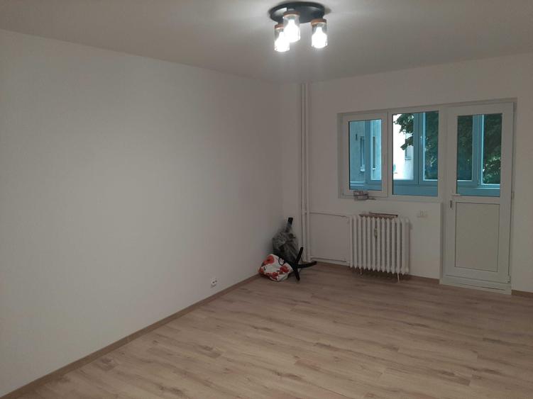 Apartament cu 2 camere decomandat în Ștefan cel Mare