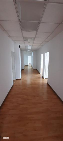 Spațiu comercial, de 120 mp, în Ultracentral
