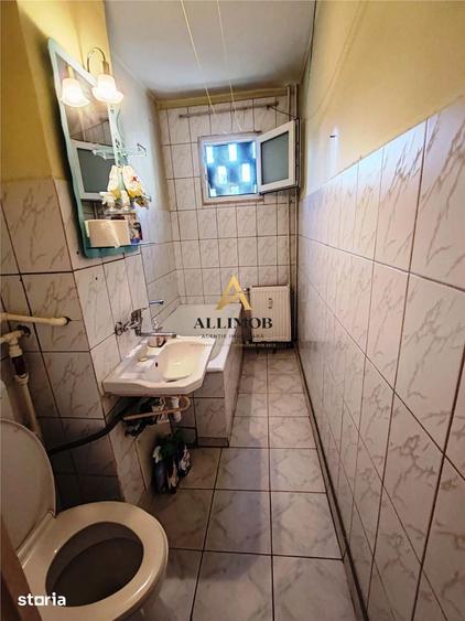 Apartament cu 2 camere în Peneș Curcanul