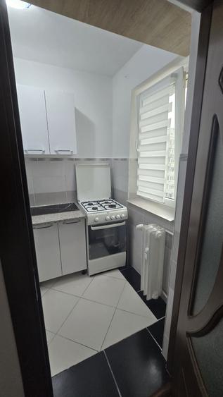 Garsonieră decomandată în Narcisa