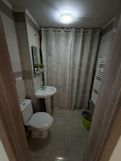 Spațiu comercial, de 80 mp, în Calea Moldovei