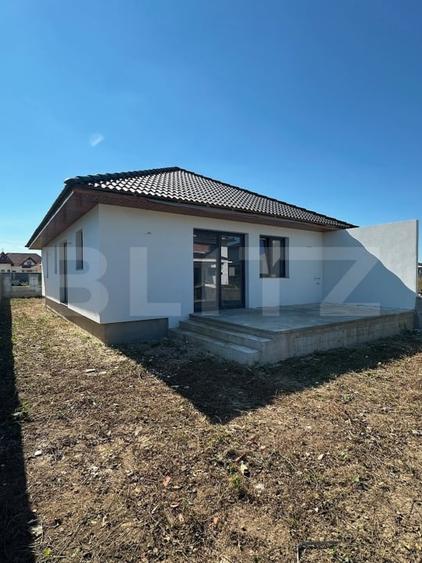 Duplex cu 3 camere cu Canalizare în Odoreu