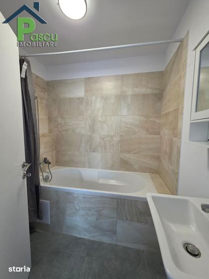 Casă cu 4 camere cu Canalizare în Central