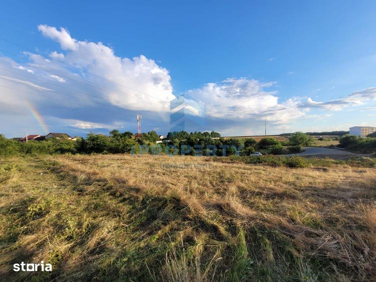 Teren de 2722 mp, în Războieni