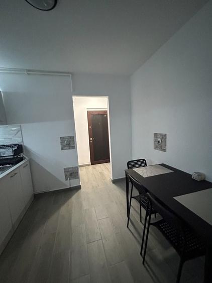Garsonieră decomandată în Lazaret