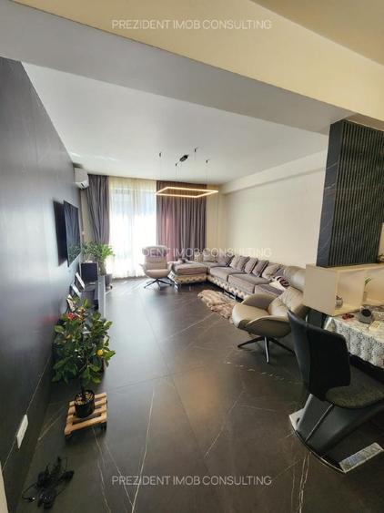 Apartament cu 4 camere decomandat în Brâncoveanu
