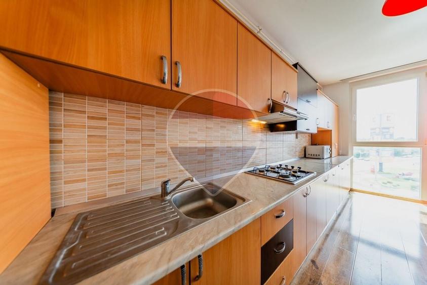 Apartament cu 2 camere semidecomandat, mobilat în Banu Mărăcine