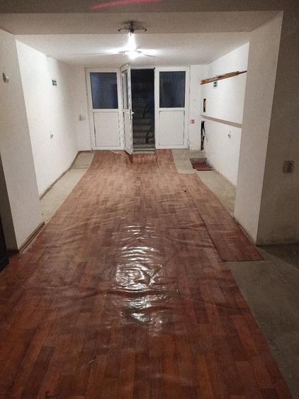 Spațiu comercial, de 25 mp, în Lupeni