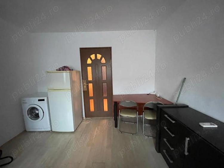 Proprietar vand garsoniera. - 2