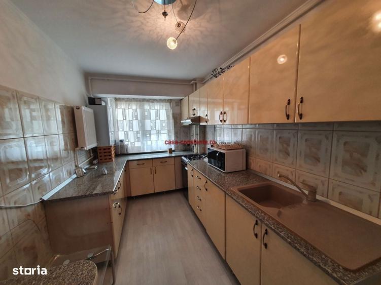 Dacia - Apartament cu 3 camere decomandate - doar termen lung - 10