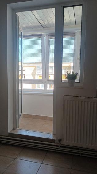 Persoana fizica dau in chirie apartament Intre Lacuri - 16