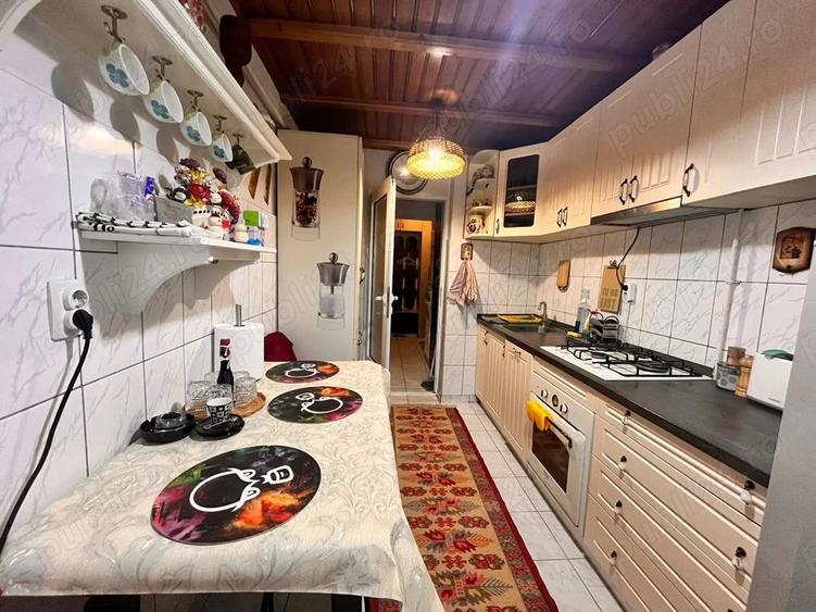 Apartament 3 camere decomandat,zona semicentrala Gara mare,etaj intermediar,CT,AC - 5